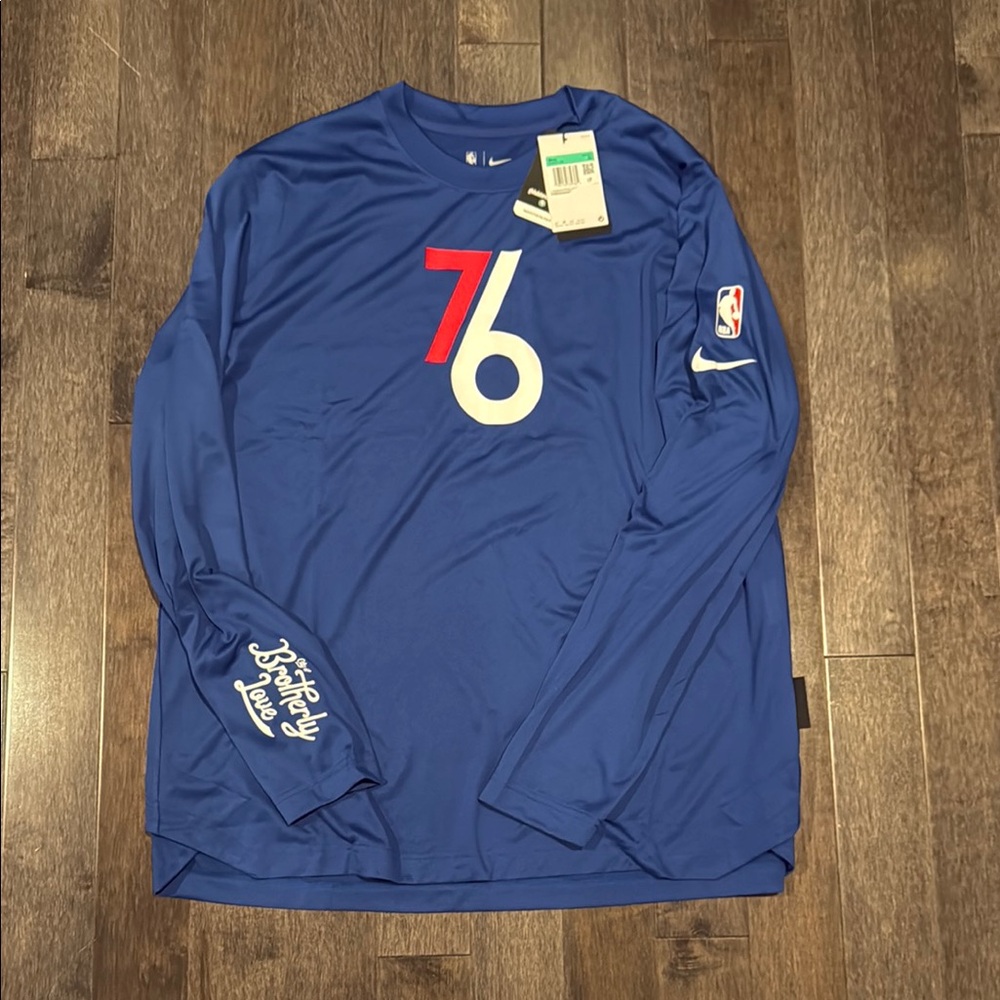 Nike Men's Blue 76ers Long Sleeve Shirt